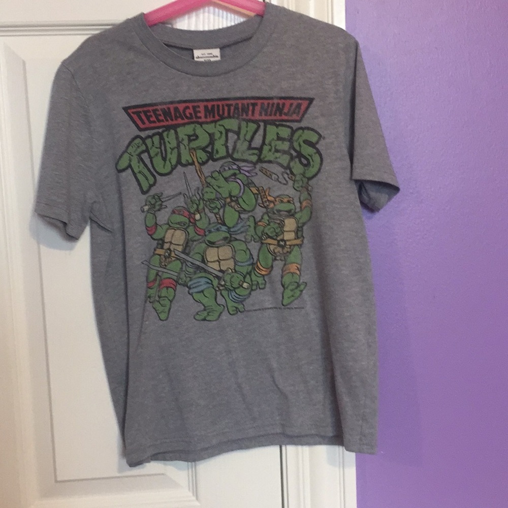 Boys grey ninja turtles shirt